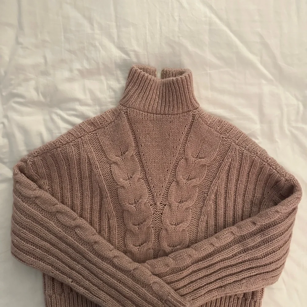 NANUSHKA ERIA CROPPED FAUX PEARL-EMBELLISHED CABLE-KNIT SWEATER IN BLUSH - Picture 3 of 6
